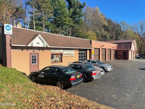 152 Speigletown Road Schaghticoke NY 12182