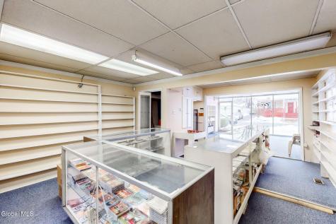 1564 Becker Street Schenectady NY 12304