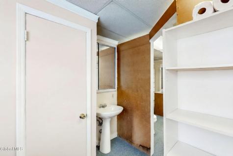 1564 Becker Street Schenectady NY 12304
