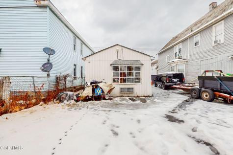 1564 Becker Street Schenectady NY 12304