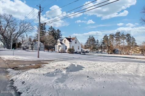 424 N Greenbush Road Troy NY 12144
