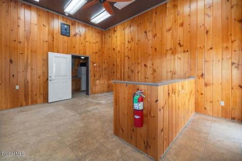 3585 Us-20 Sloansville NY 12160