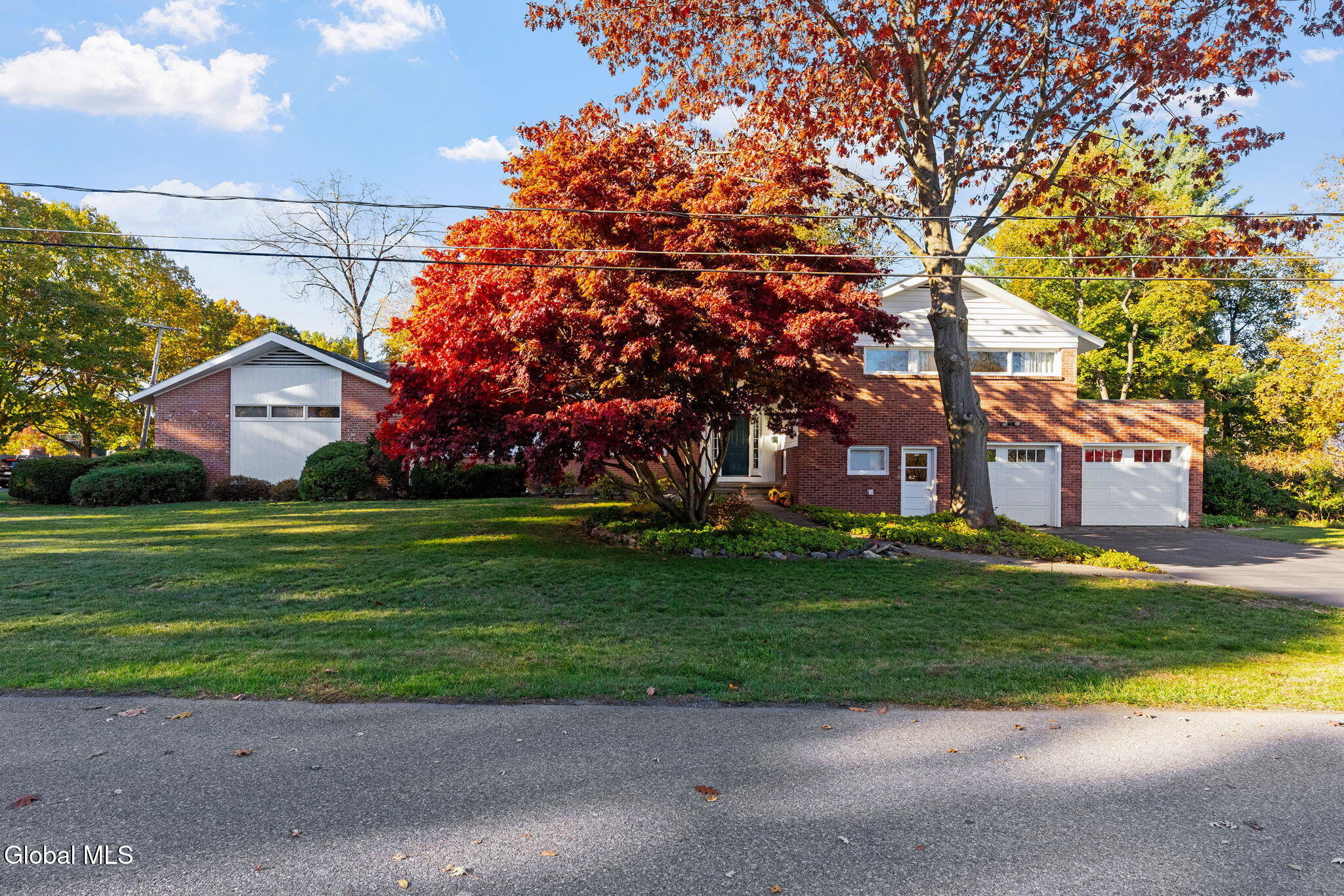 6 Arbor Dr / 591 Glen Street Glens Falls NY 12801