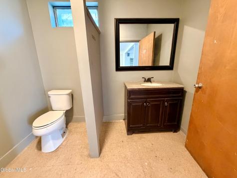2558 Guilderland Avenue Schenectady NY 12306