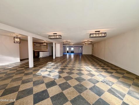 2558 Guilderland Avenue Schenectady NY 12306