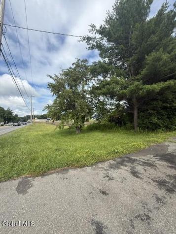 132 Saratoga Road Glenville NY 12302