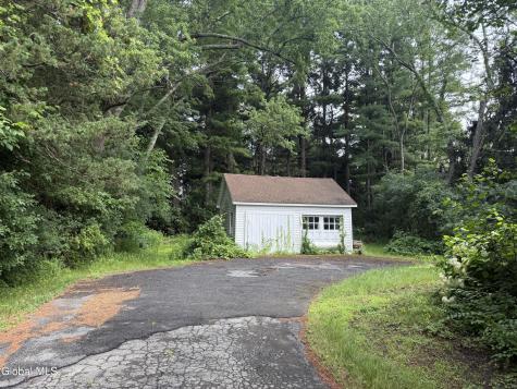 132 Saratoga Road Glenville NY 12302