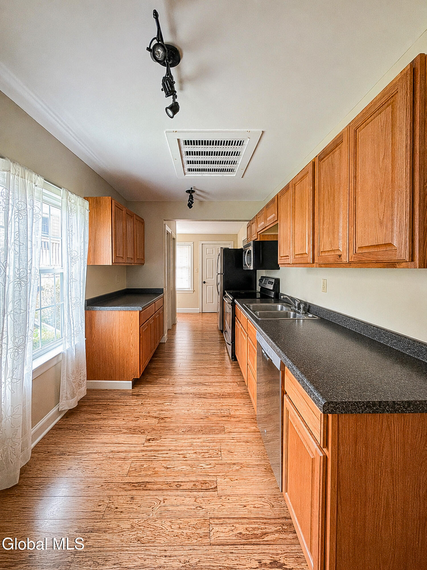 11305 New York 32 Greenville NY 12083