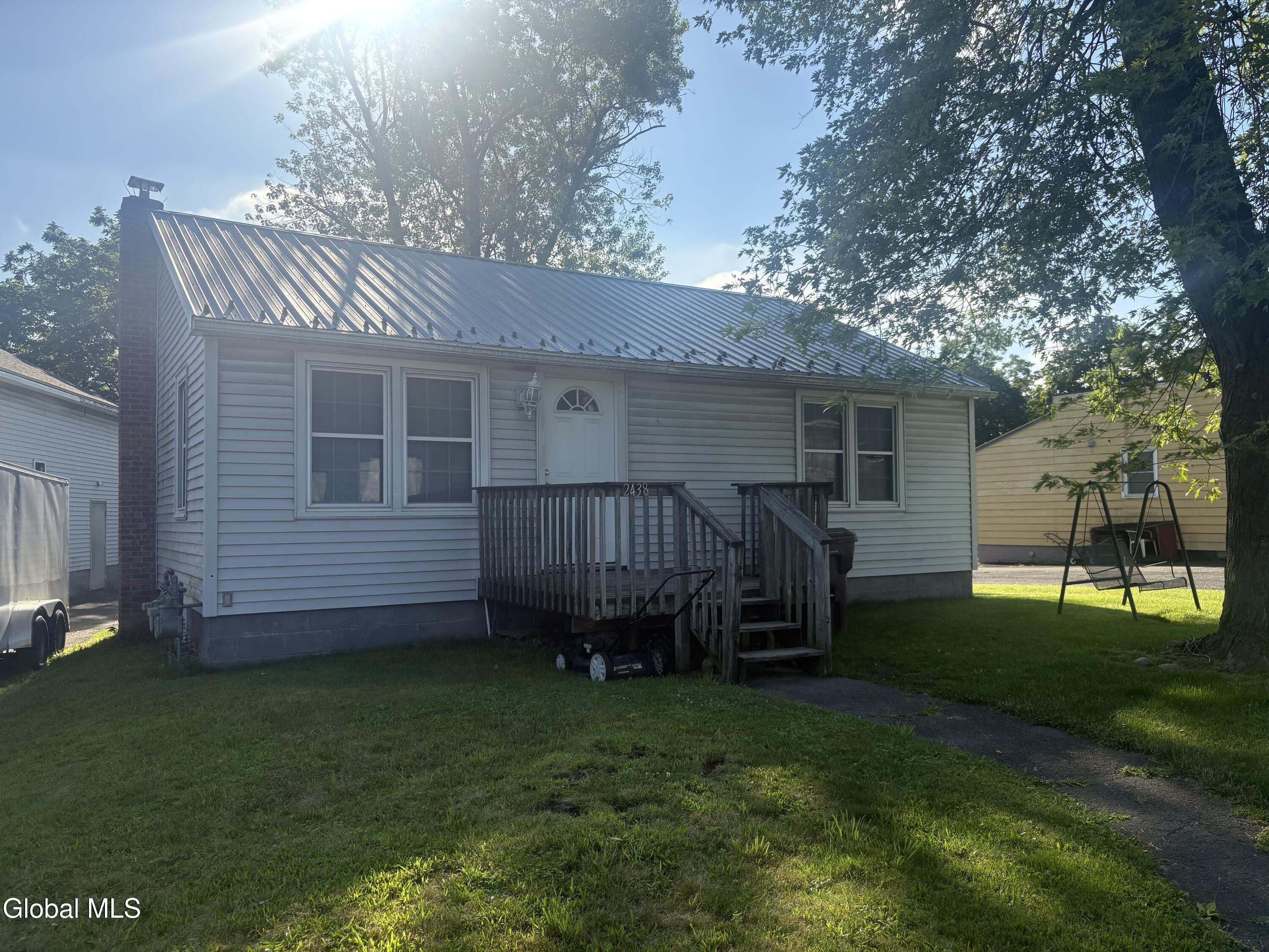 2438 Route 9w Ravena NY 12143