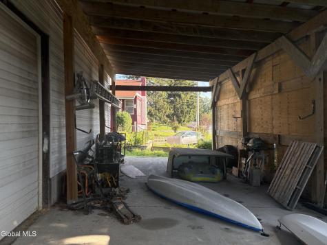 2438 Route 9w Ravena NY 12143