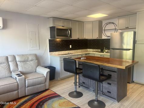 2438 Route 9w Ravena NY 12143