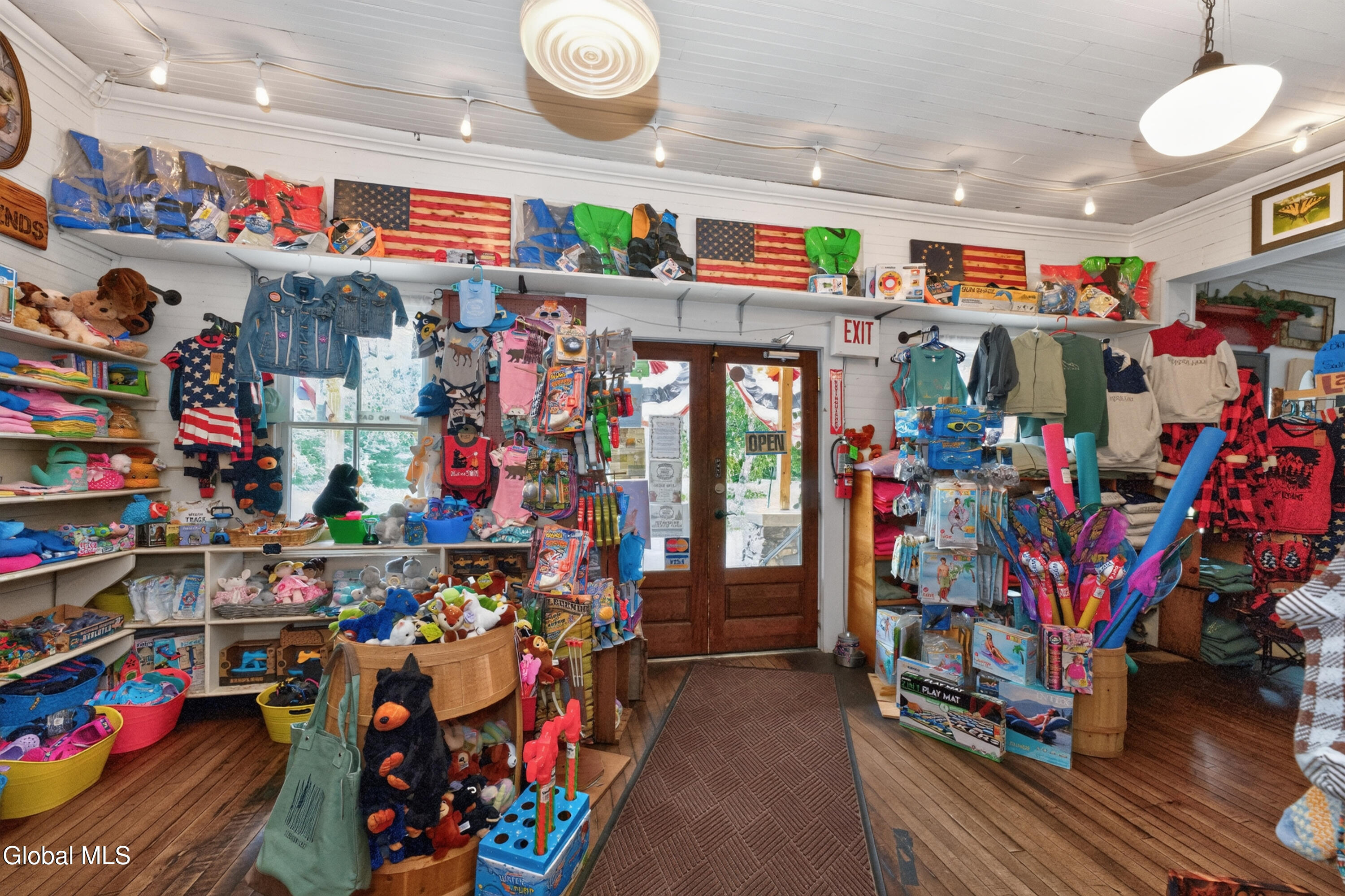 899 E Shore Drive Adirondack NY 12808