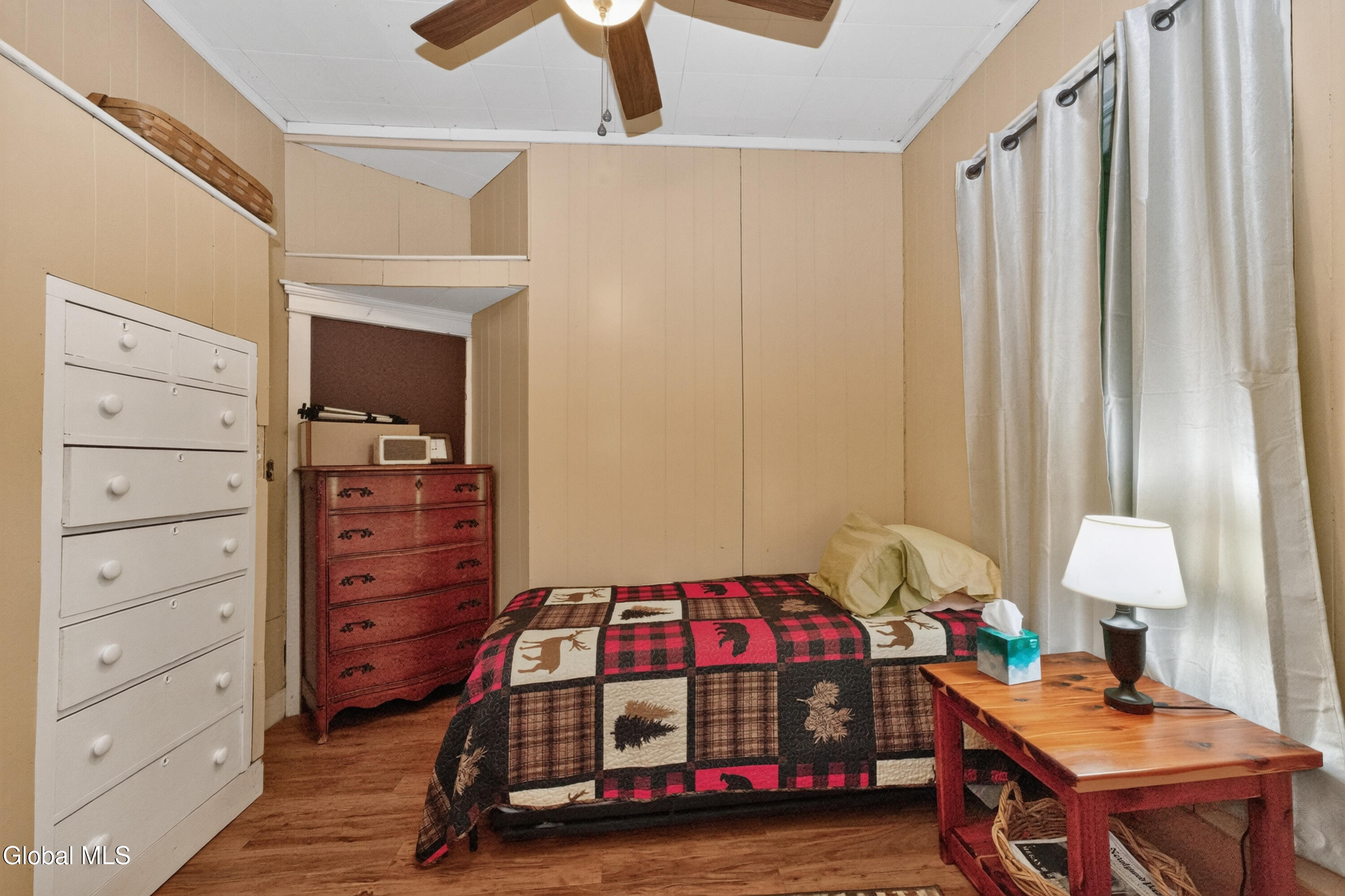 899 E Shore Drive Adirondack NY 12808