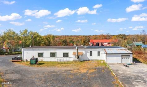 799 Alcove Road Hannacroix NY 12083