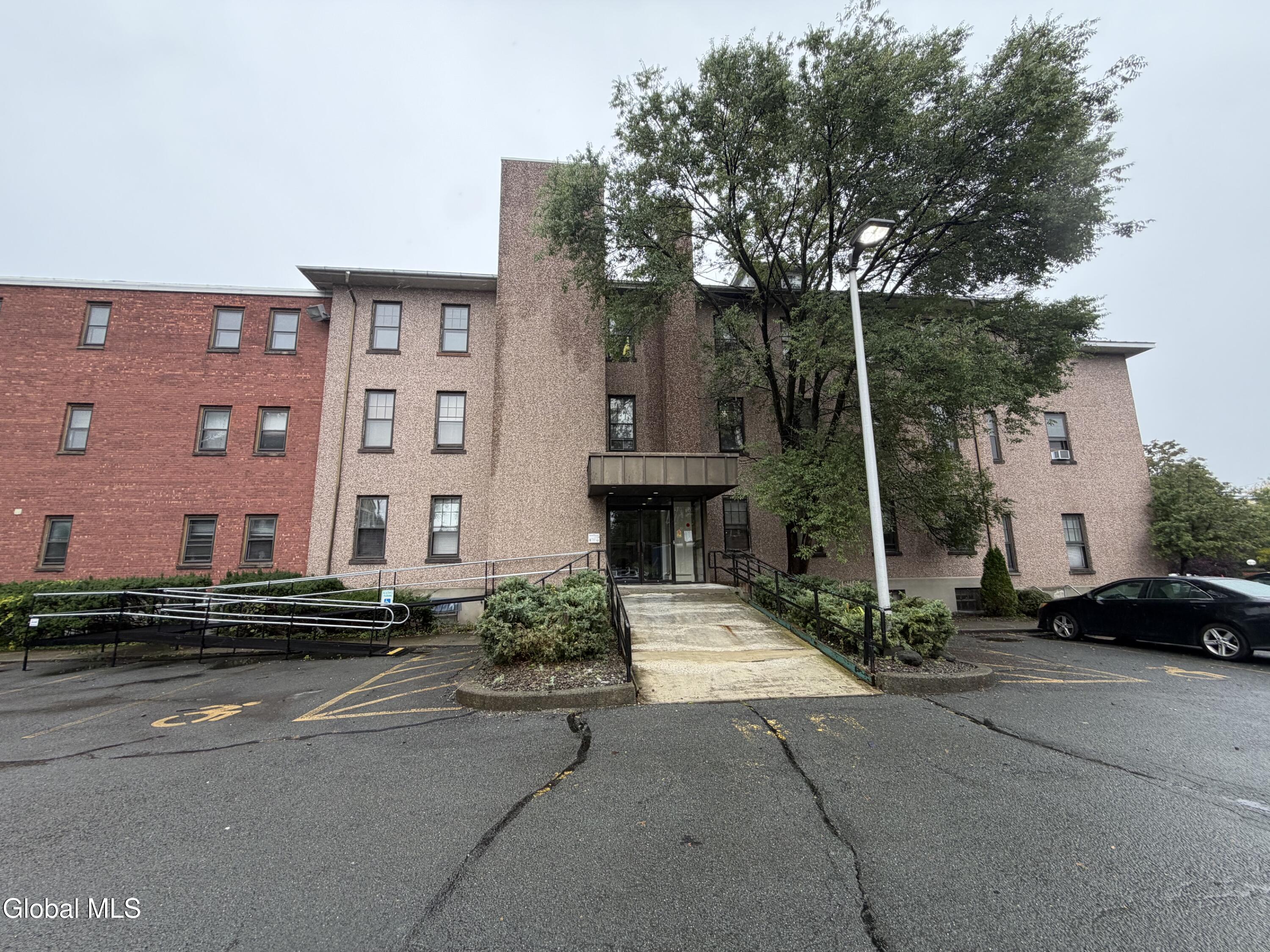 747 Madison Avenue Albany NY 12208