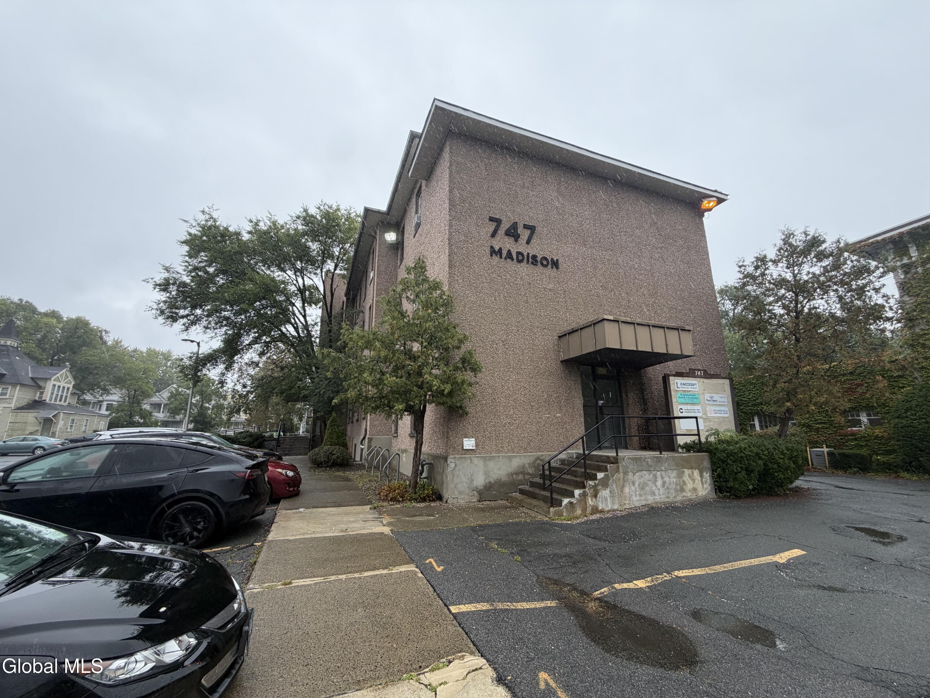 747 Madison Avenue Albany NY 12208