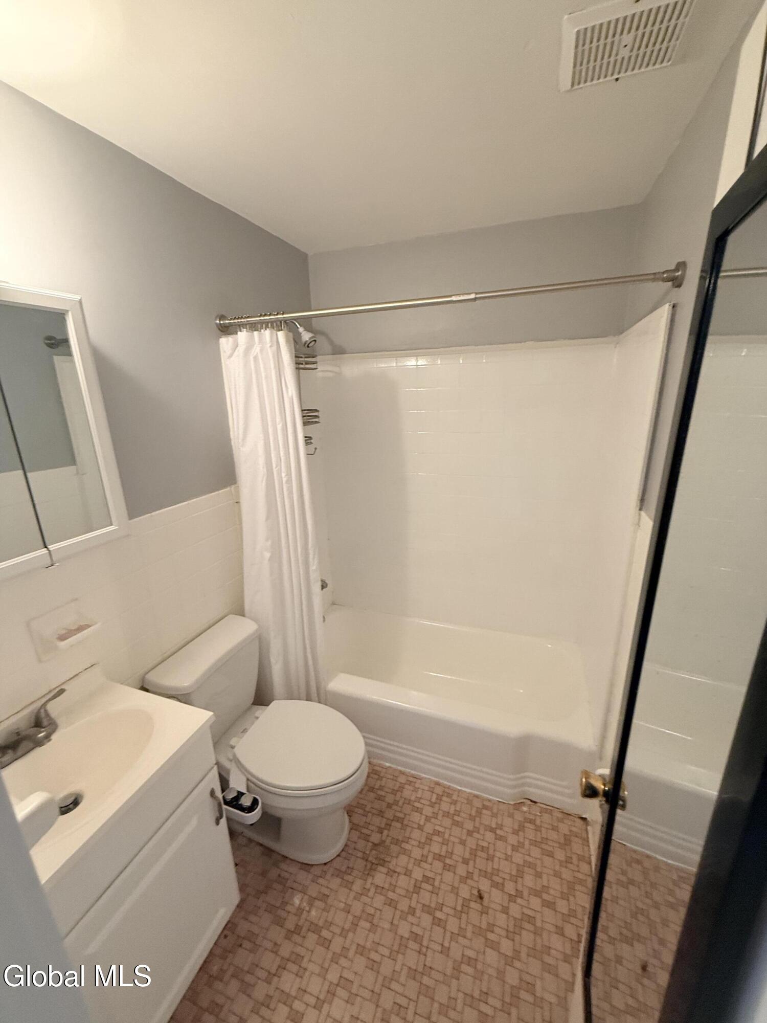 747 Madison Avenue Albany NY 12208