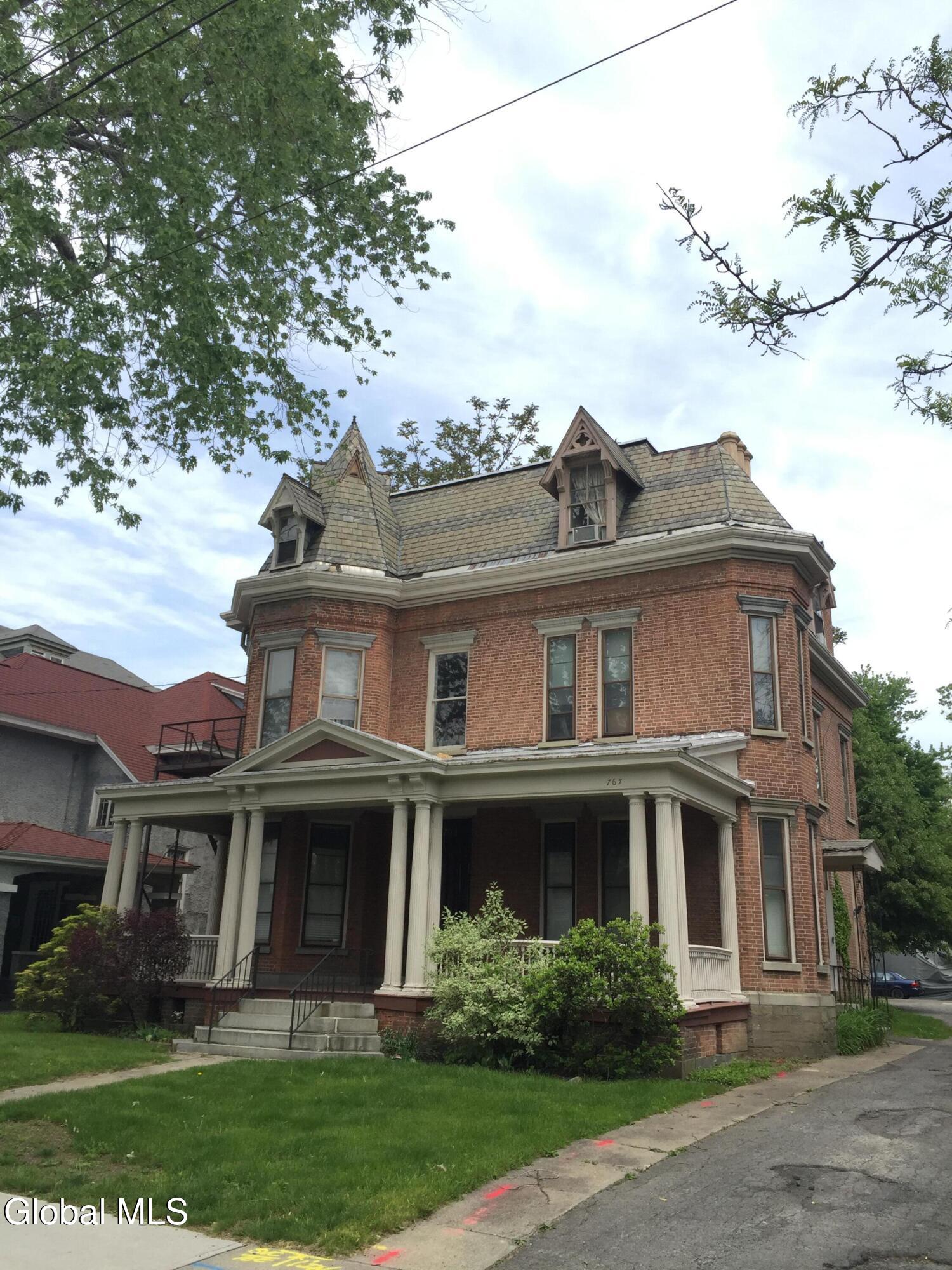 747 Madison Avenue Albany NY 12208