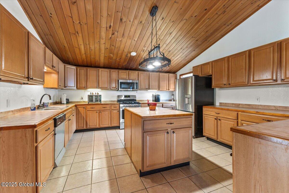2455 Us-9 Schroon Lake NY 12870