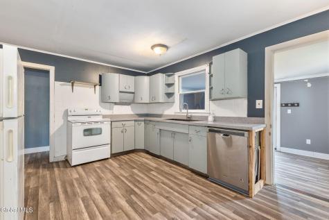 3287 Ny Highway 43 Averill Park NY 12018
