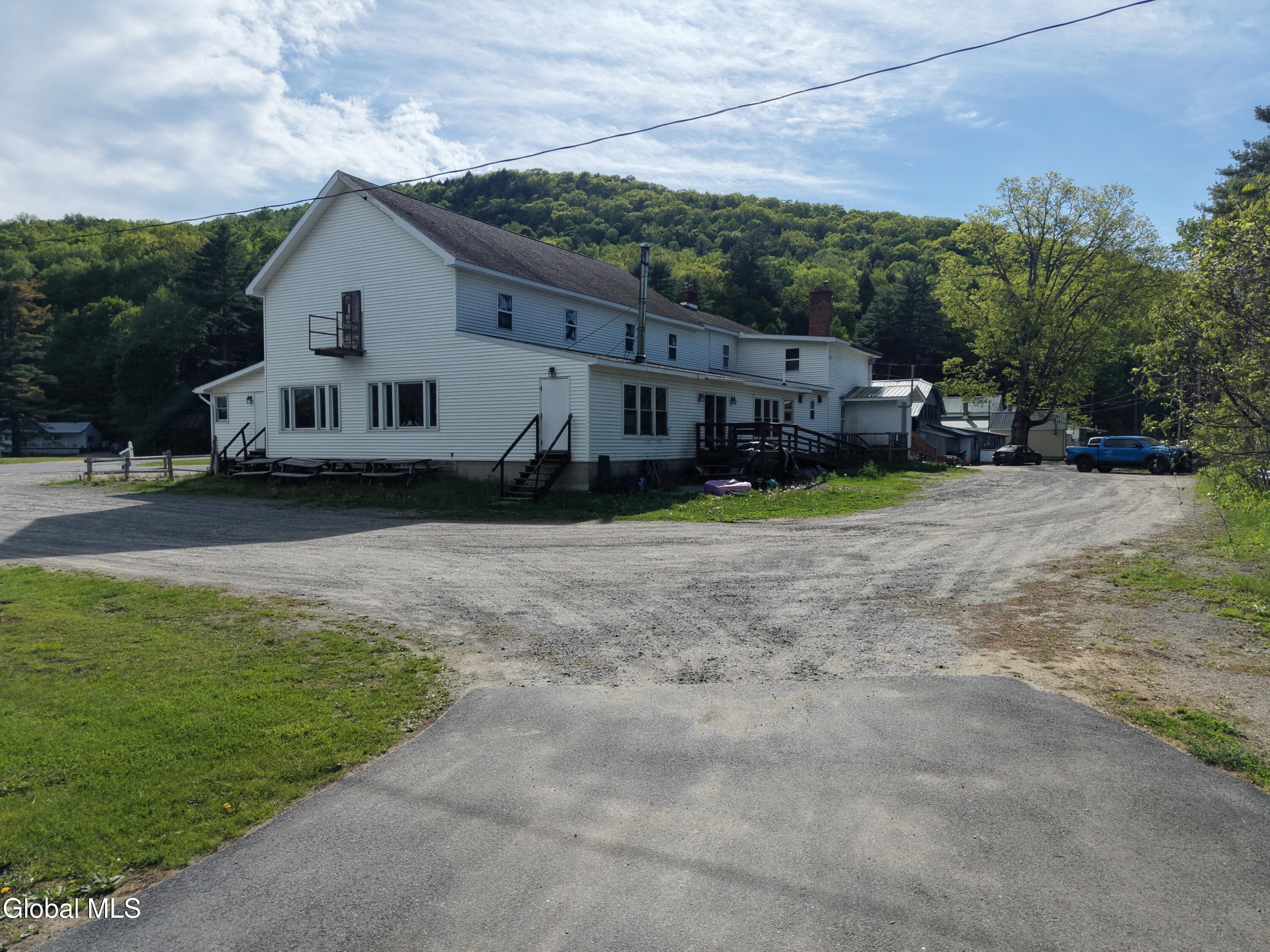 13 Park Ave Avenue Hadley NY 12835