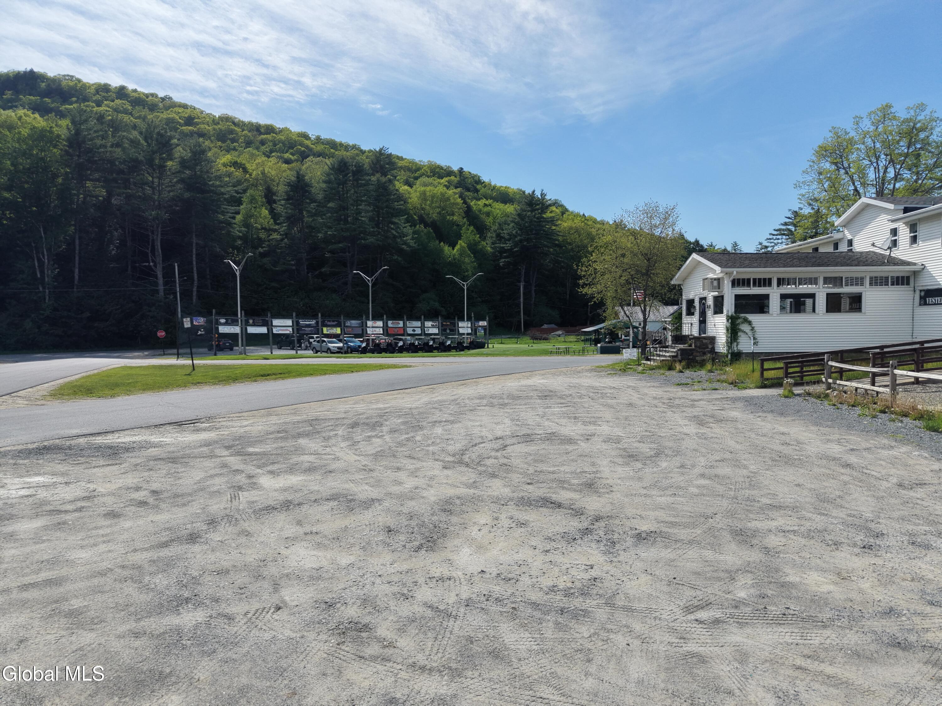13 Park Ave Avenue Hadley NY 12835