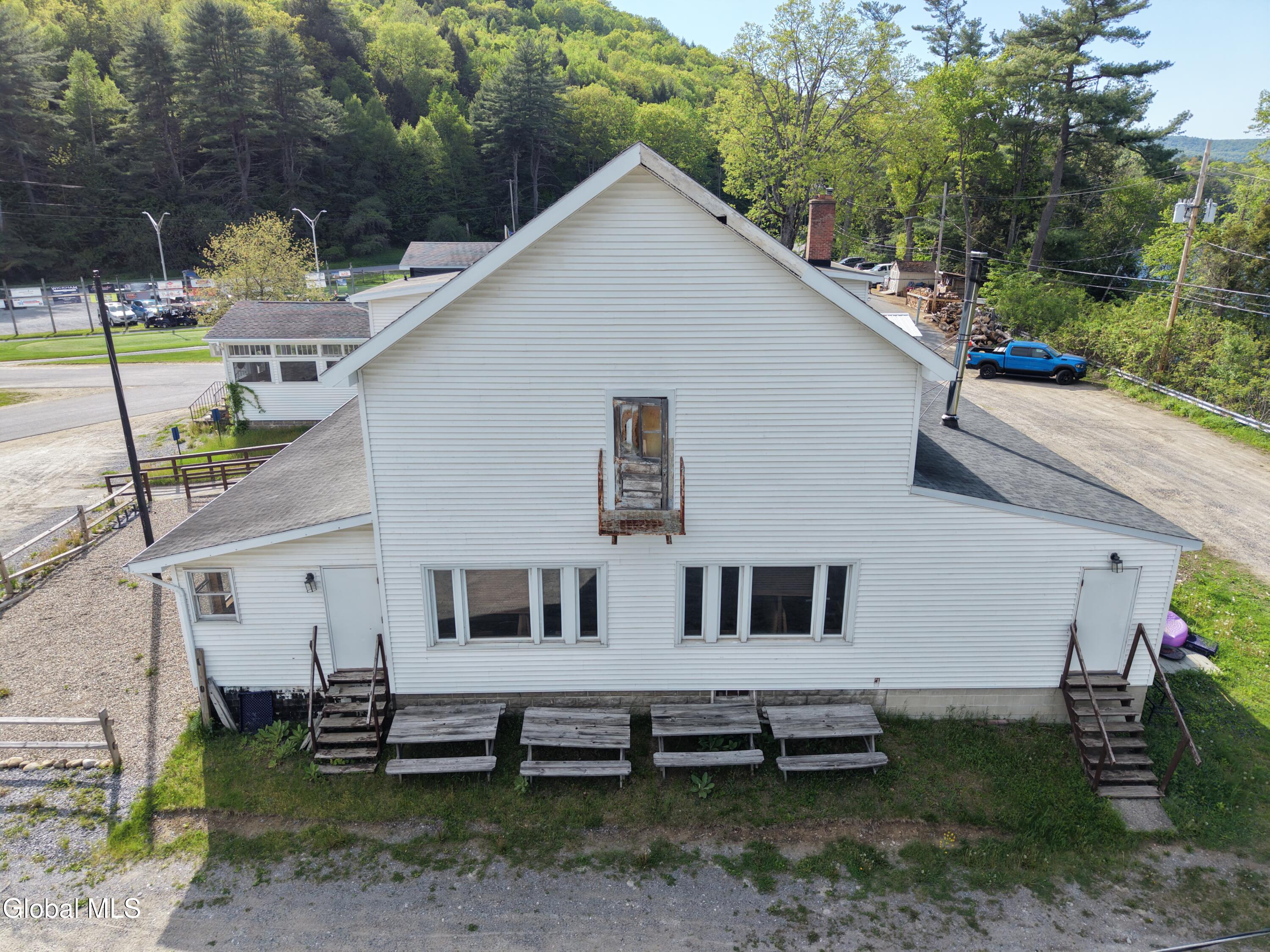 13 Park Ave Avenue Hadley NY 12835