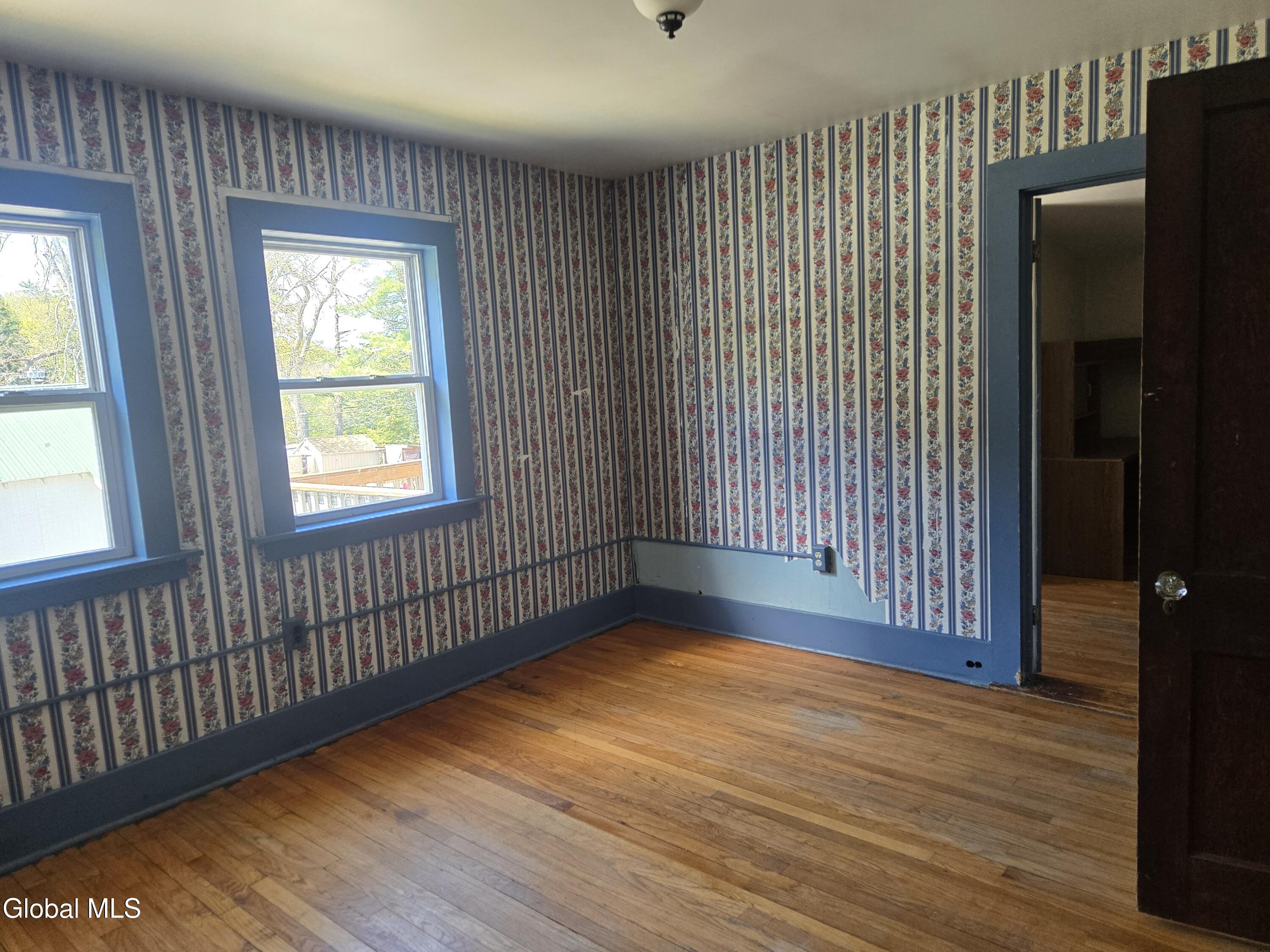 13 Park Ave Avenue Hadley NY 12835