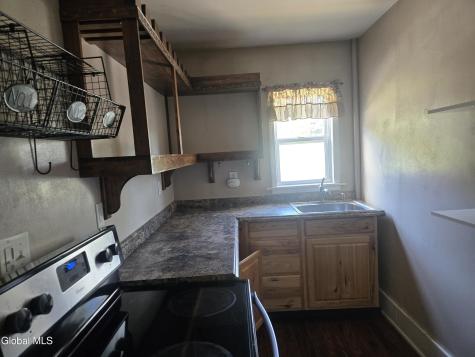 13 Park Ave Avenue Hadley NY 12835
