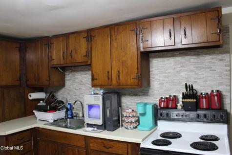 7-11 Forbes Avenue Rensselaer NY 12144