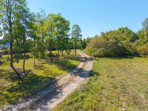 5635 Ny-40 Argyle NY 12809