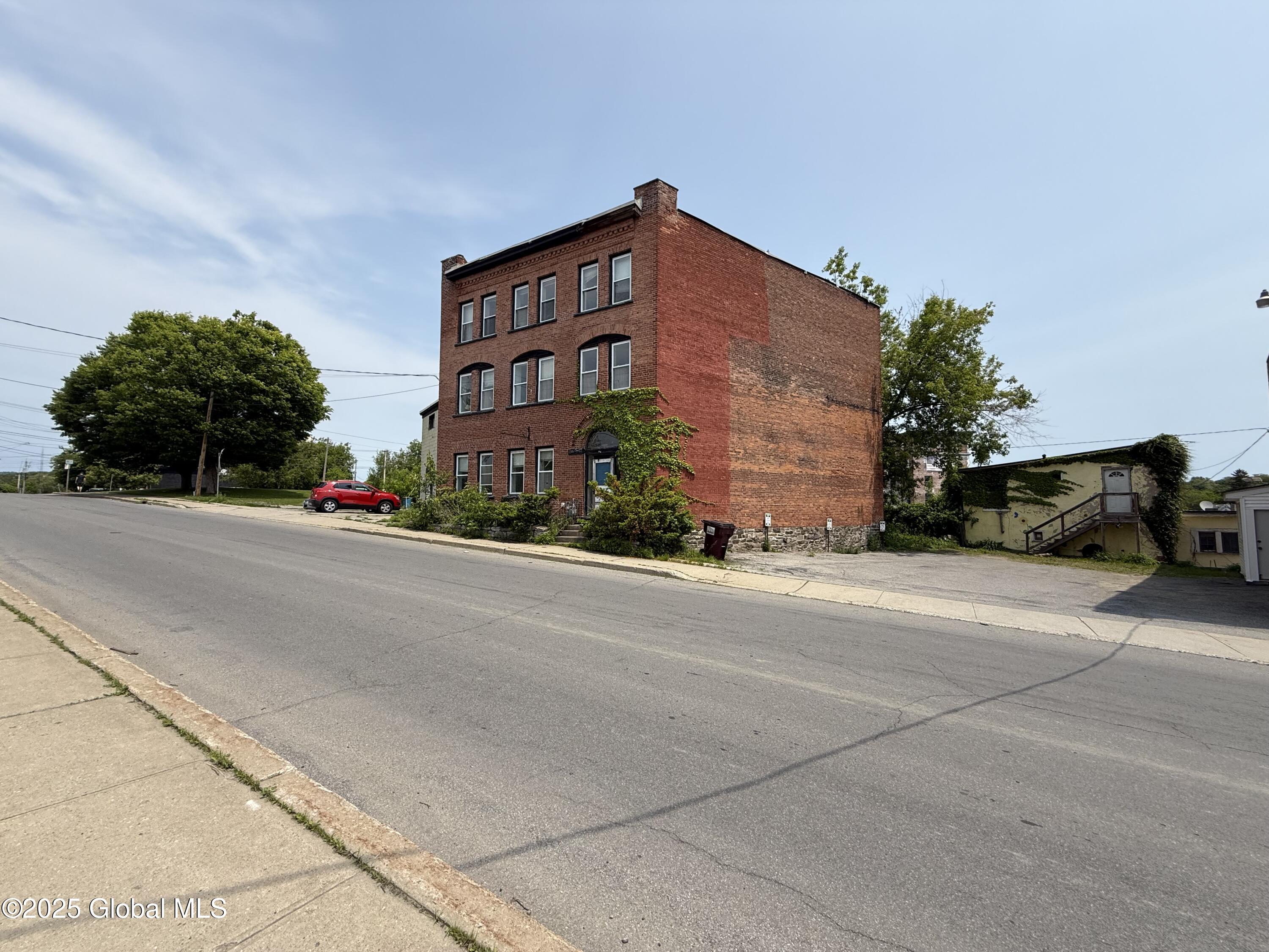 22 Cayadutta Street Gloversville NY 12078
