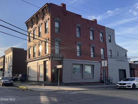 56 Robin Street Albany NY 12206