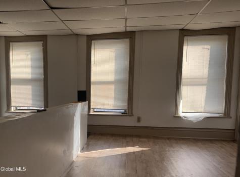 56 Robin Street Albany NY 12206