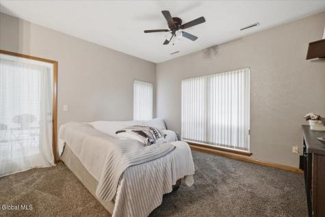 513 Apex Lane Troy NY 12182