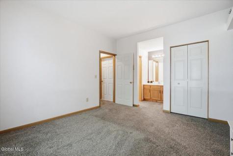 513 Apex Lane Troy NY 12182