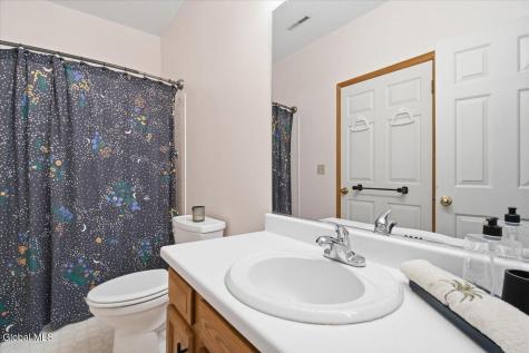 513 Apex Lane Troy NY 12182