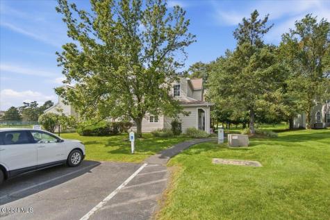 513 Apex Lane Troy NY 12182