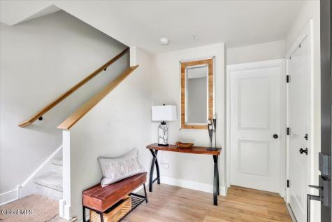 17 Gibson Court Saratoga Springs NY 12866