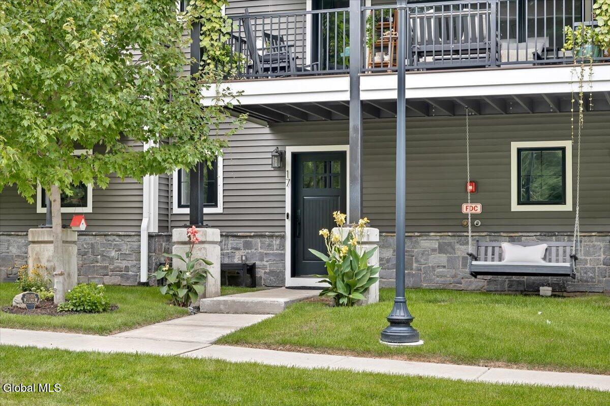 17 Gibson Court Saratoga Springs NY 12866
