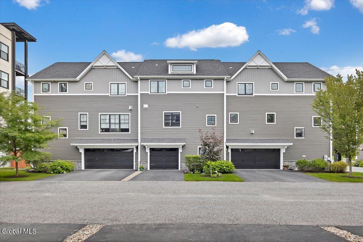 17 Gibson Court Saratoga Springs NY 12866