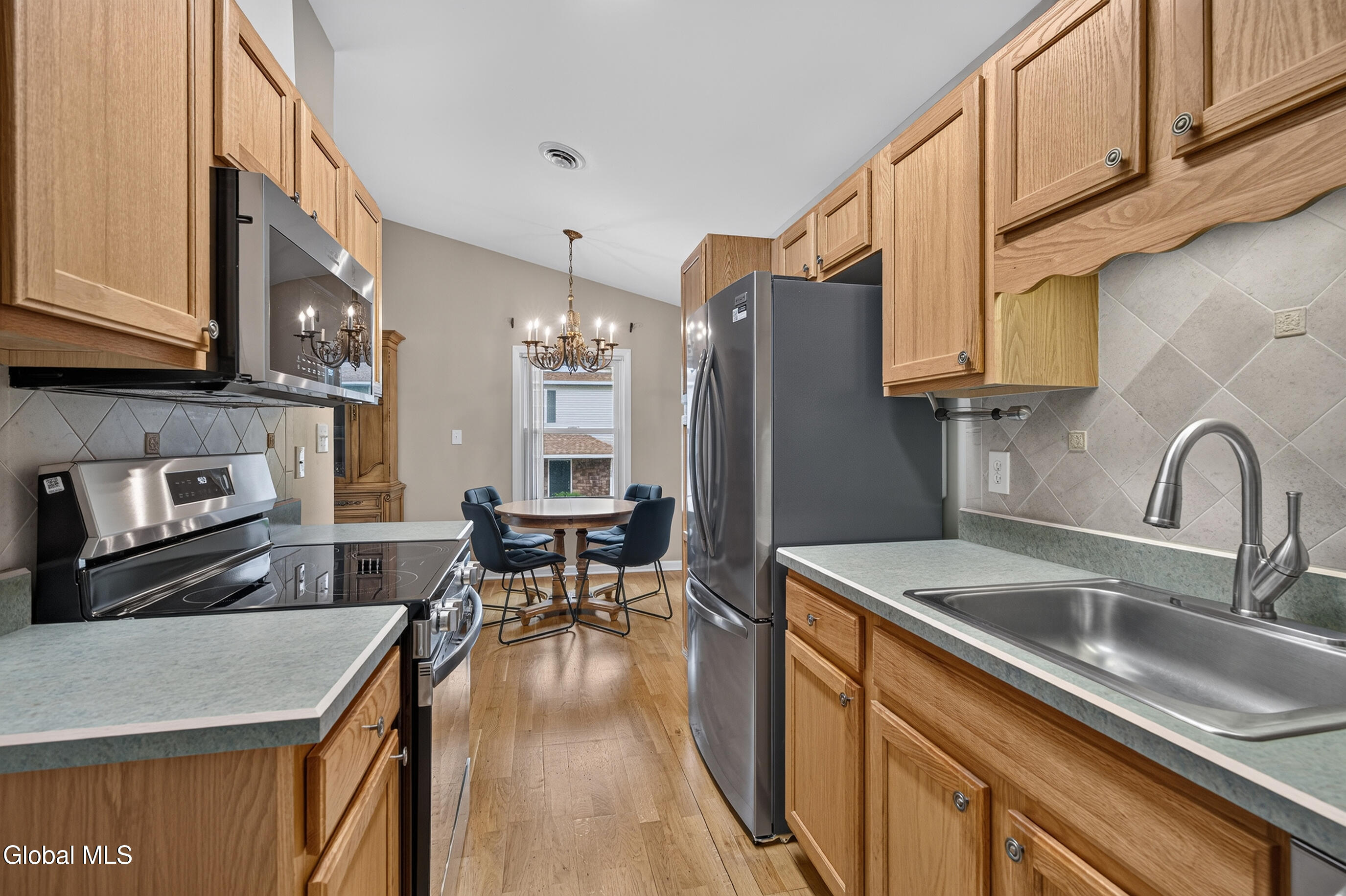 1200 Hillside Avenue Niskayuna NY 12309