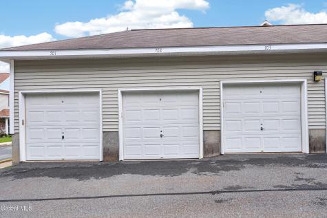 1200 Hillside Avenue Niskayuna NY 12309