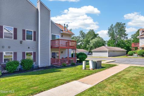 1200 Hillside Avenue Niskayuna NY 12309