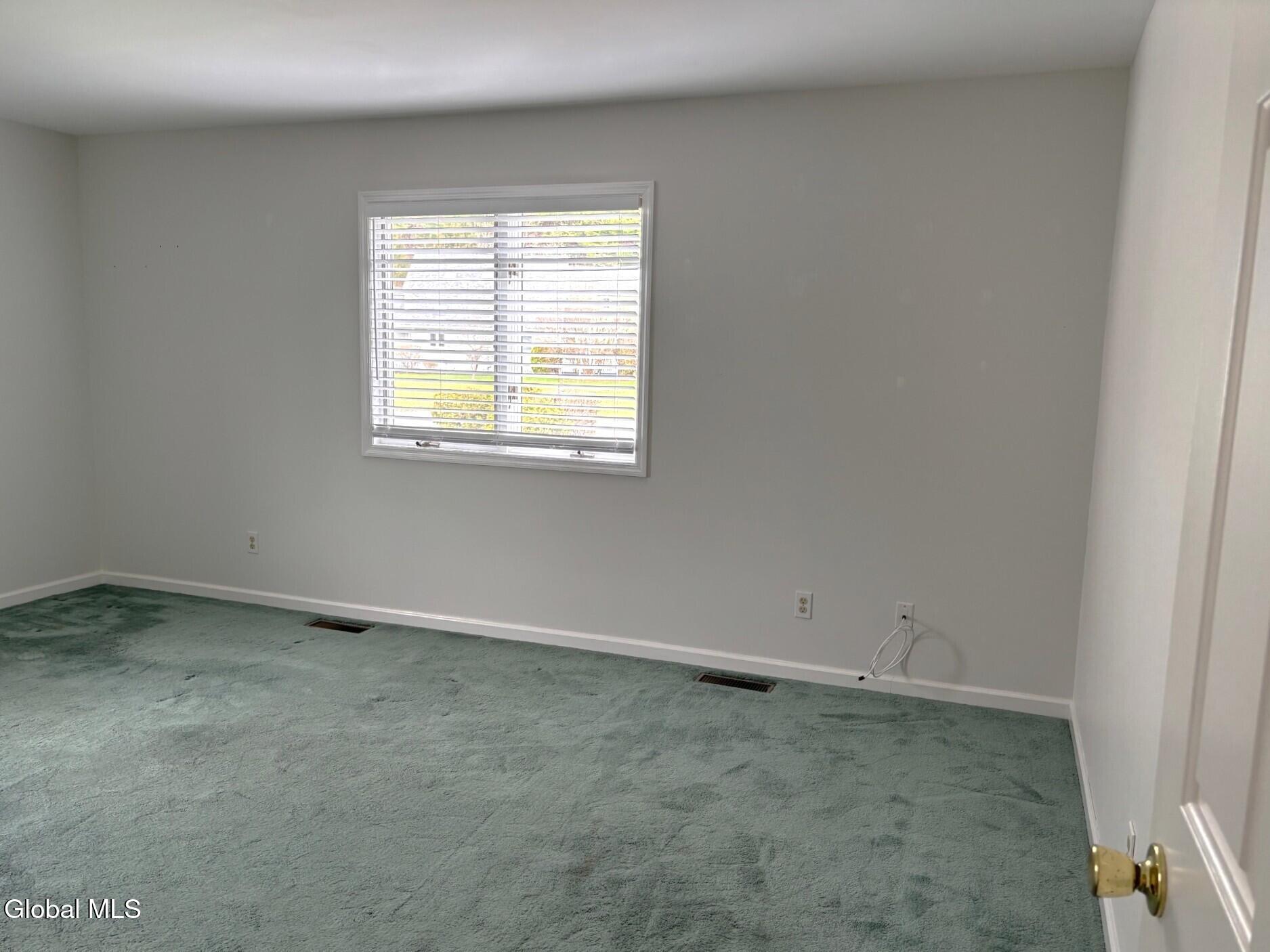16 Pepper Lane Saratoga Springs NY 12866