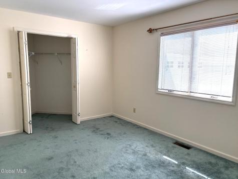 16 Pepper Lane Saratoga Springs NY 12866