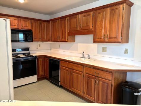 16 Pepper Lane Saratoga Springs NY 12866