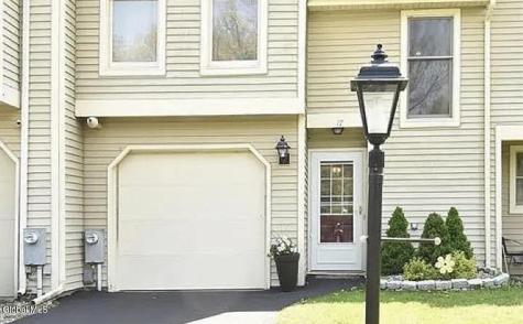 17 Cromwell Drive Halfmoon NY 12065
