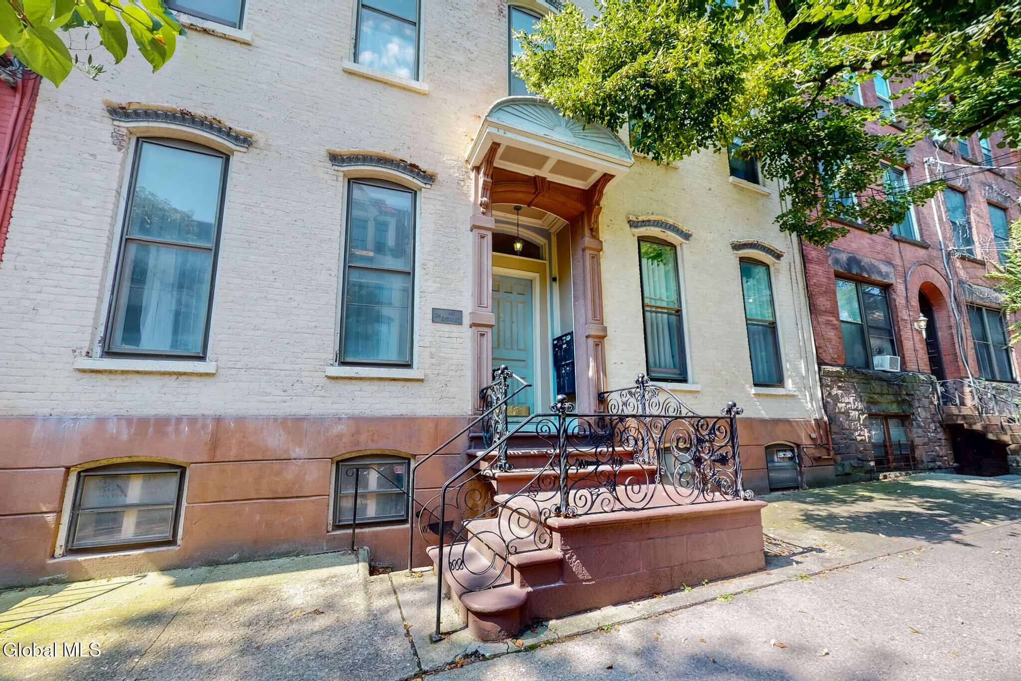 148 Lancaster Street Albany NY 12210