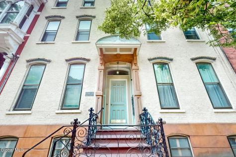148 Lancaster Street Albany NY 12210